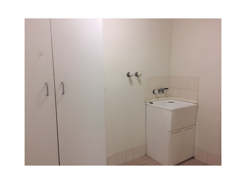 20 William Street, Urangan QLD 4655