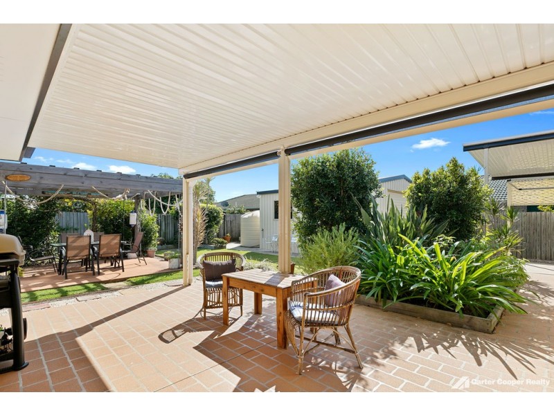 11 Spinnaker Drive, Point Vernon QLD 4655