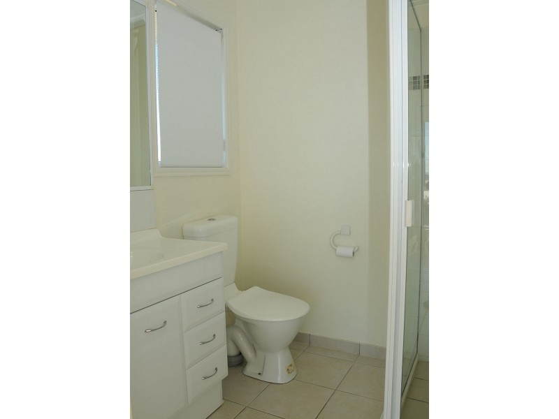 11 Julie St, Dundowran Beach QLD 4655