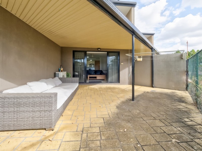 2/85 Ibis Boulevard, Eli Waters QLD 4655
