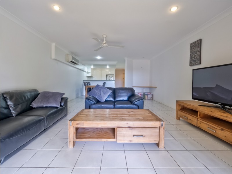 2/85 Ibis Boulevard, Eli Waters QLD 4655