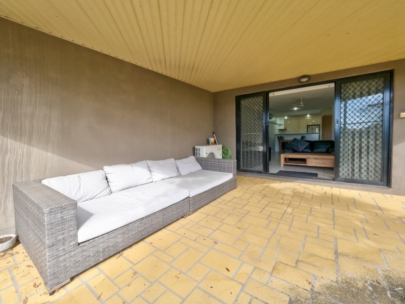 2/85 Ibis Boulevard, Eli Waters QLD 4655