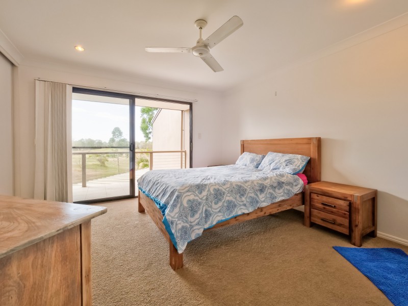 2/85 Ibis Boulevard, Eli Waters QLD 4655