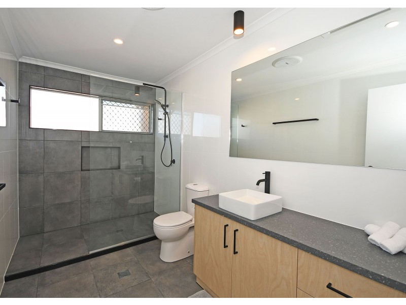 3/99 Cypress Street, Torquay QLD 4655