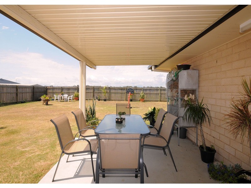 88 Wattle Street, Point Vernon QLD 4655