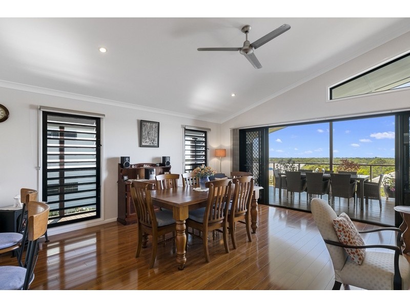 13 Sandy View Drive, Nikenbah QLD 4655