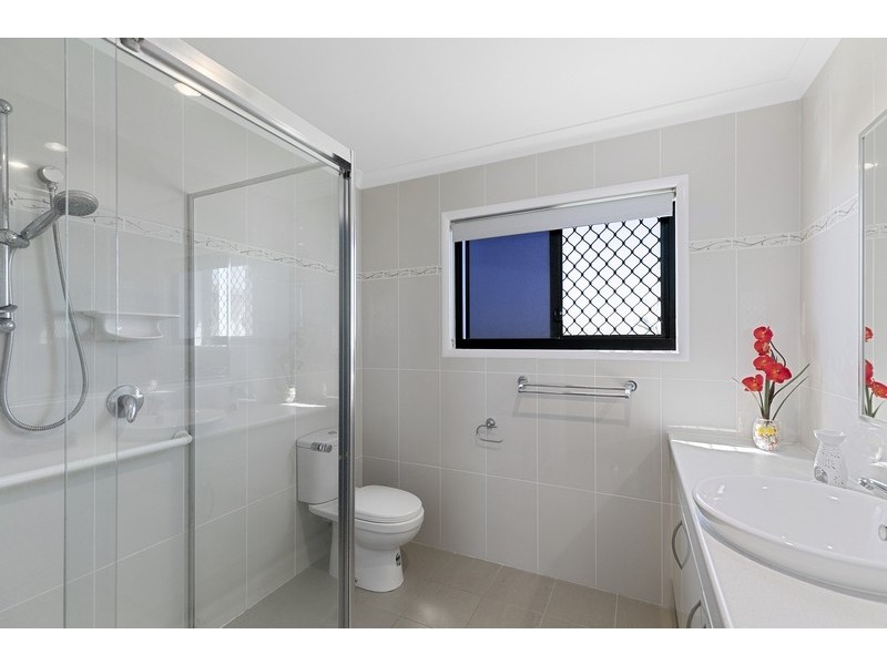 13 Sandy View Drive, Nikenbah QLD 4655