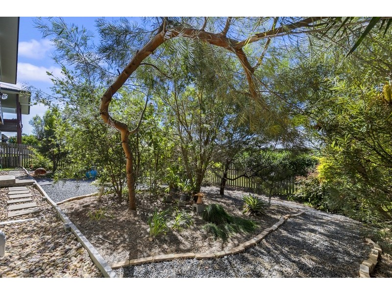 13 Sandy View Drive, Nikenbah QLD 4655