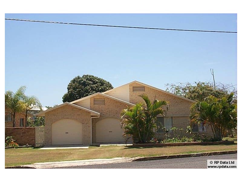 24 Kent St, Urangan QLD 4655