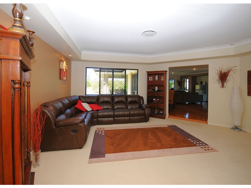 11 Kingston Close, Wondunna QLD 4655