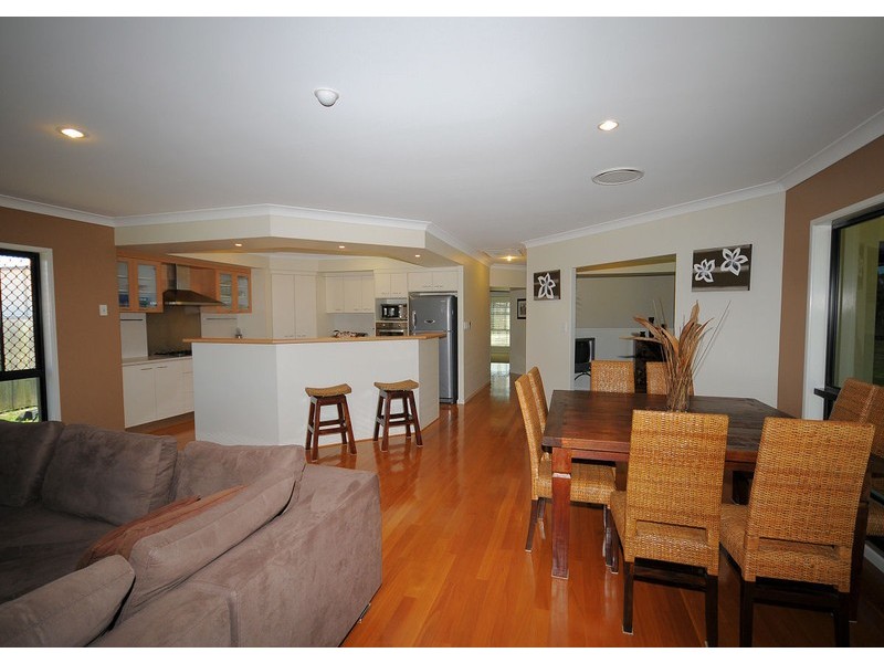 11 Kingston Close, Wondunna QLD 4655