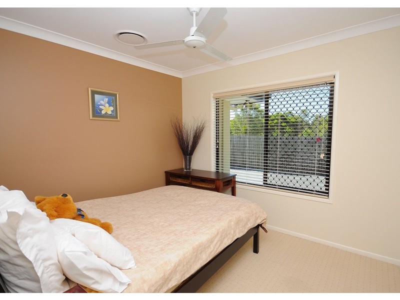 11 Kingston Close, Wondunna QLD 4655