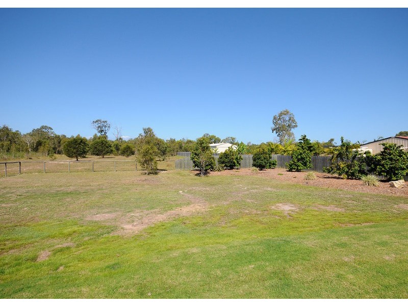 11 Kingston Close, Wondunna QLD 4655