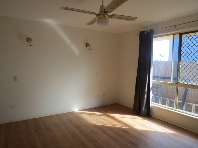 48 Senor Avenue, Urangan QLD 4655