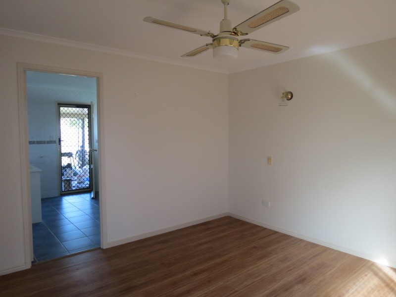 48 Senor Avenue, Urangan QLD 4655