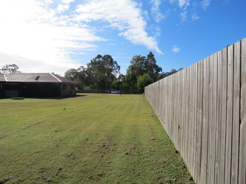 48 Senor Avenue, Urangan QLD 4655