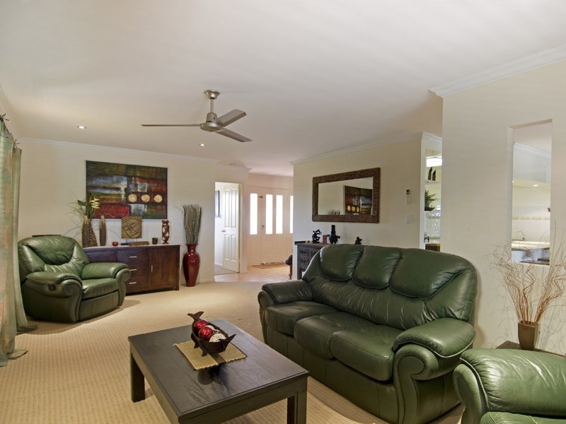 38 Bushlark Avenue, Eli Waters QLD 4655