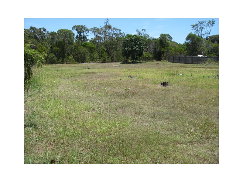 16 Sunline Court, Urangan QLD 4655
