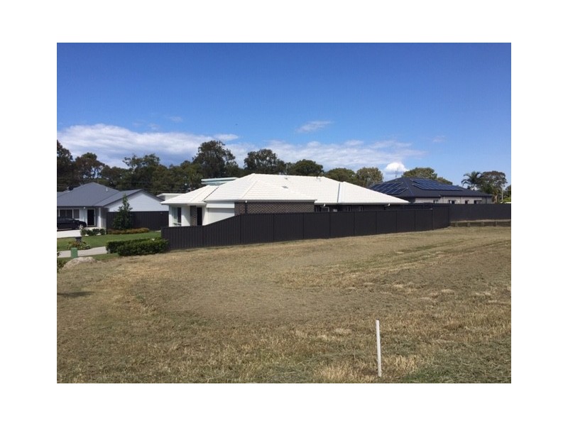 5 Swiss Court, Urangan QLD 4655