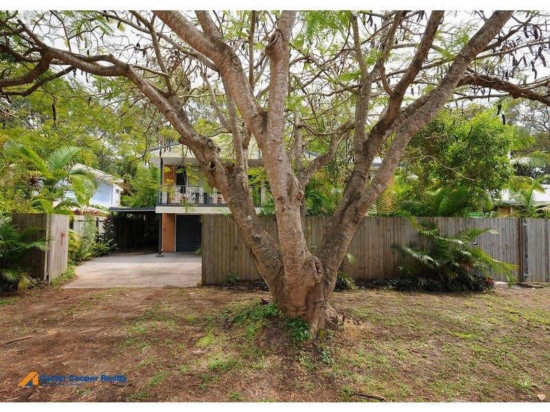 28 Kingfisher Parade, Toogoom QLD 4655