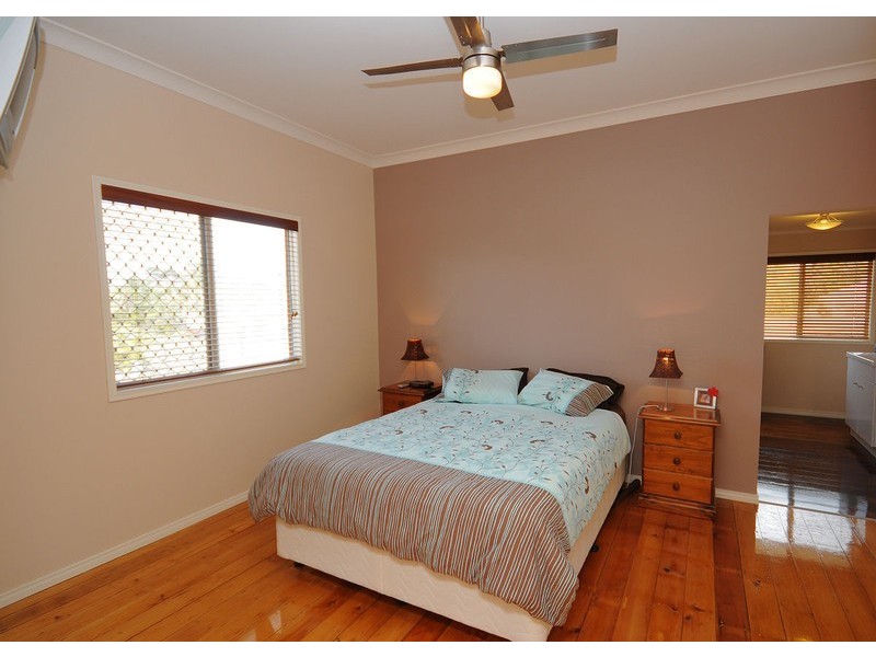 135 Cypress Street, Torquay QLD 4655