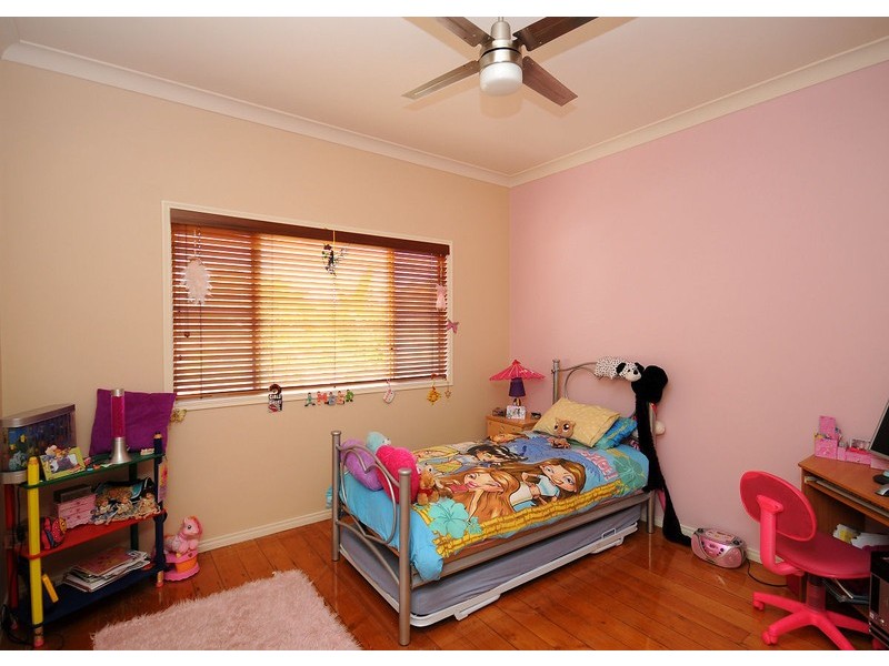 135 Cypress Street, Torquay QLD 4655