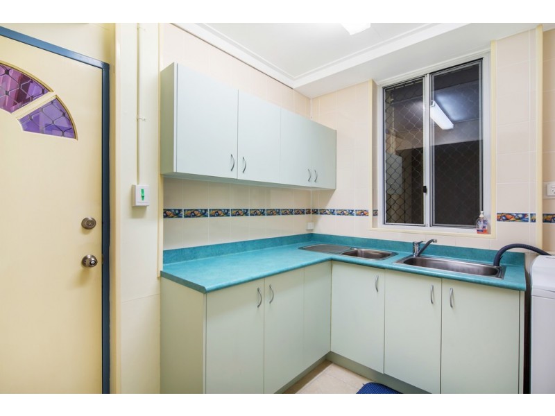 429 Esplanade, Torquay QLD 4655