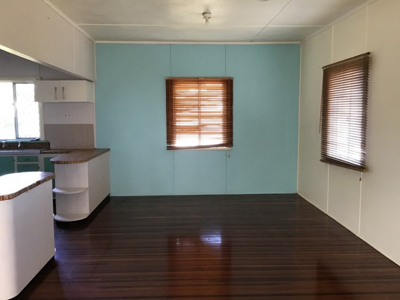 87 Esplanade, Point Vernon QLD 4655