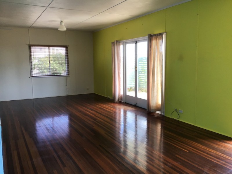 87 Esplanade, Point Vernon QLD 4655