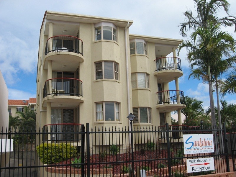 12/566 Charlton Esplanade, Urangan QLD 4655