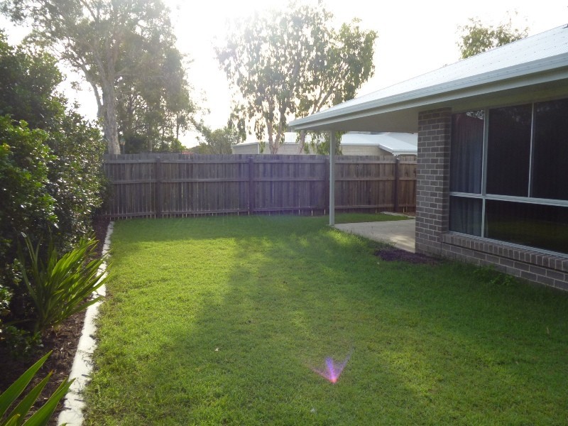 13 Daintree Drive, Urangan QLD 4655