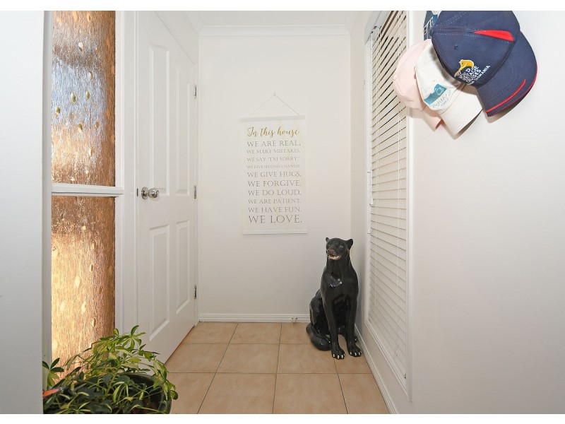 Unit 2, 7-9 Cypress Street, Torquay QLD 4655