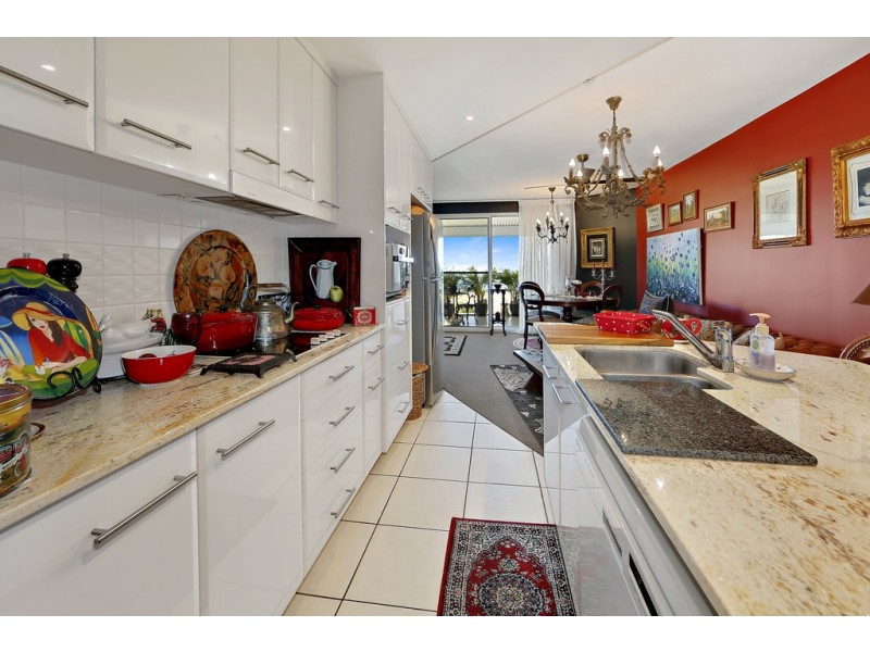 602/239 Esplanade, Pialba QLD 4655