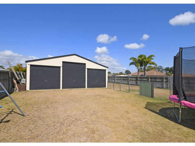 52 Endeavour Way, Eli Waters QLD 4655