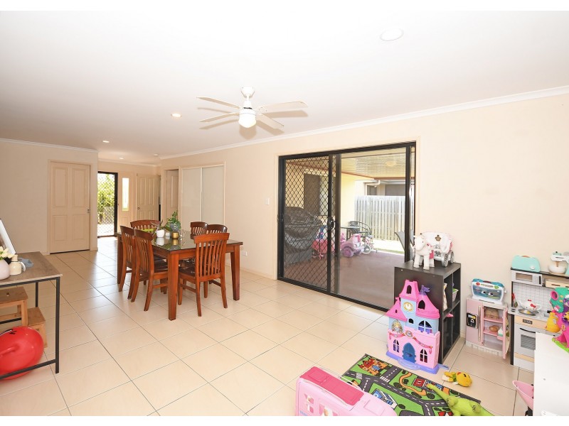 52 Endeavour Way, Eli Waters QLD 4655