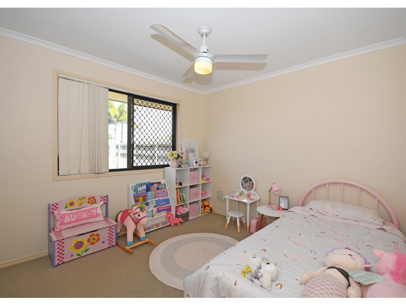 52 Endeavour Way, Eli Waters QLD 4655