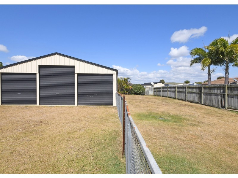 52 Endeavour Way, Eli Waters QLD 4655