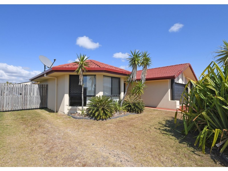 52 Endeavour Way, Eli Waters QLD 4655