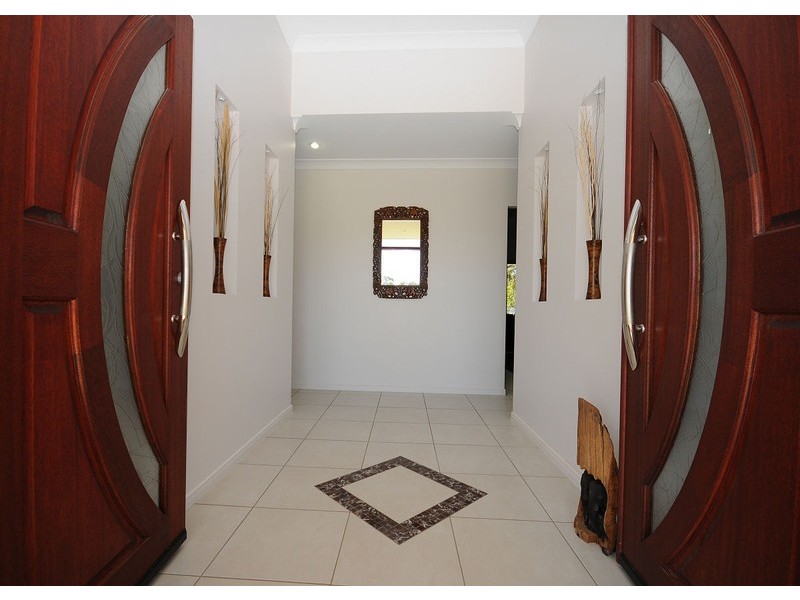 37 Seahorse Cct, Dundowran Beach QLD 4655