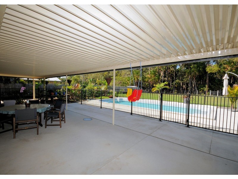 37 Seahorse Cct, Dundowran Beach QLD 4655