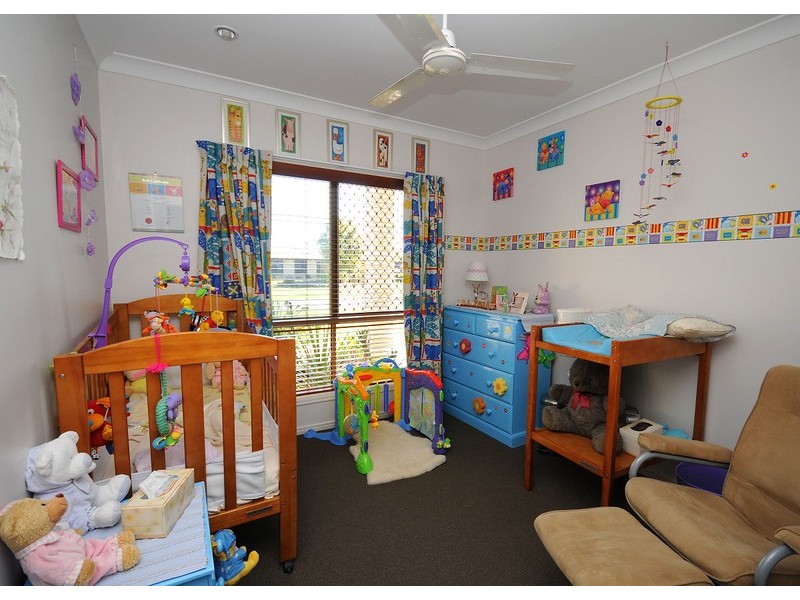 37 Seahorse Cct, Dundowran Beach QLD 4655