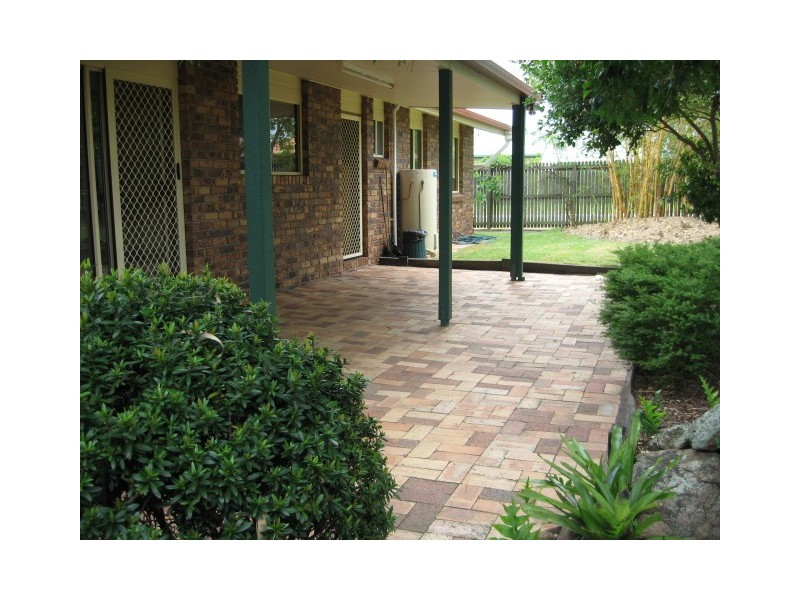127 Robert Street, Torquay QLD 4655