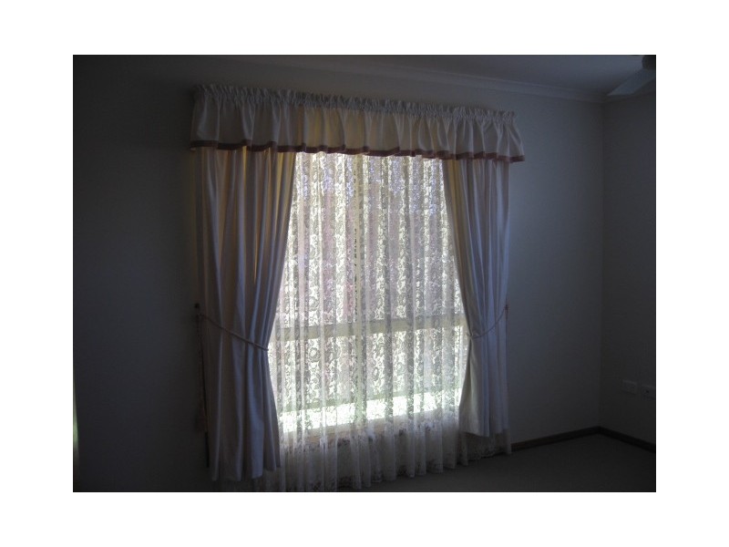 127 Robert Street, Torquay QLD 4655