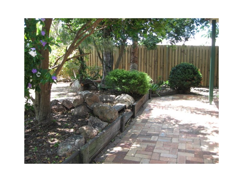 127 Robert Street, Torquay QLD 4655