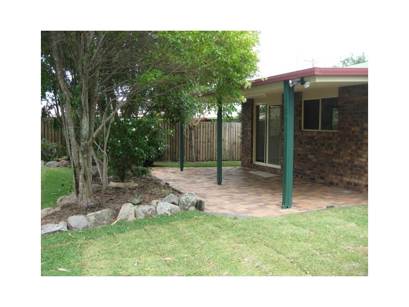 127 Robert Street, Torquay QLD 4655