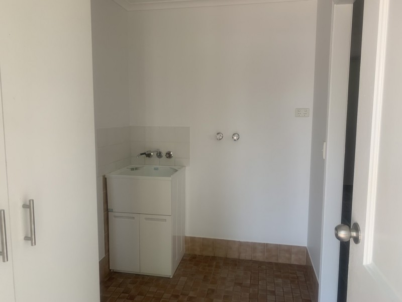 105 Limpus Street, Urangan QLD 4655