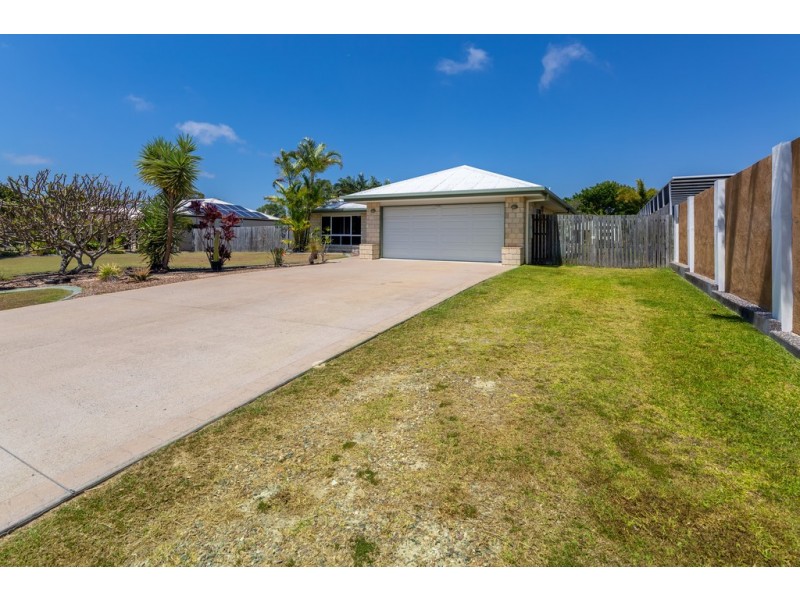 7 Pinehurst Drive, Wondunna QLD 4655