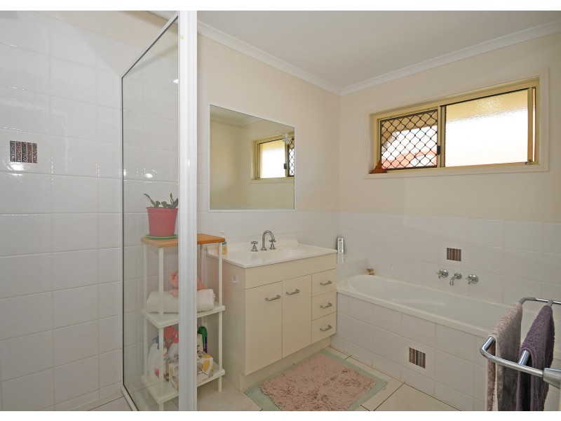 51 Bounty Circuit, Eli Waters QLD 4655