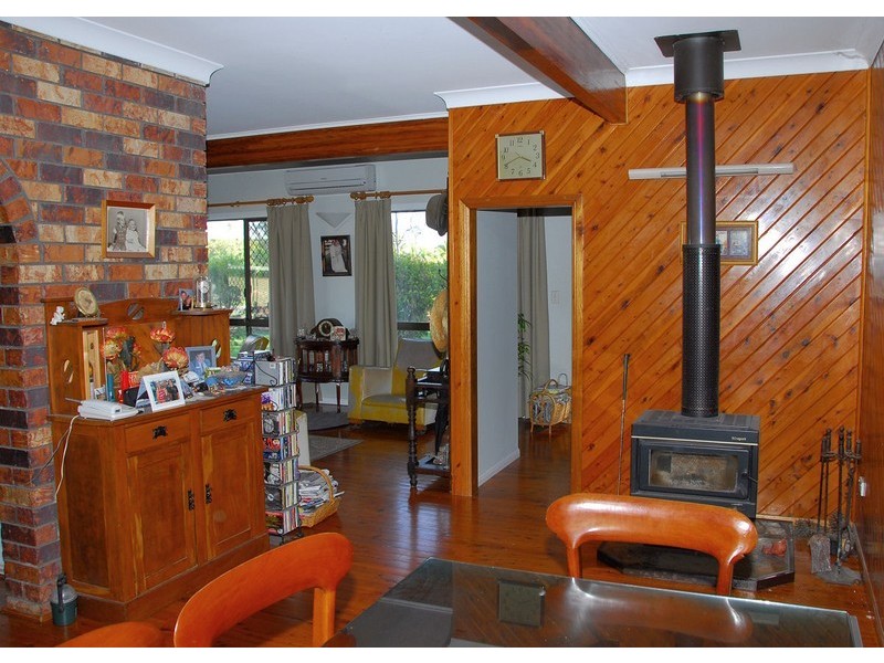 42 Orchid Ave, Urangan QLD 4655