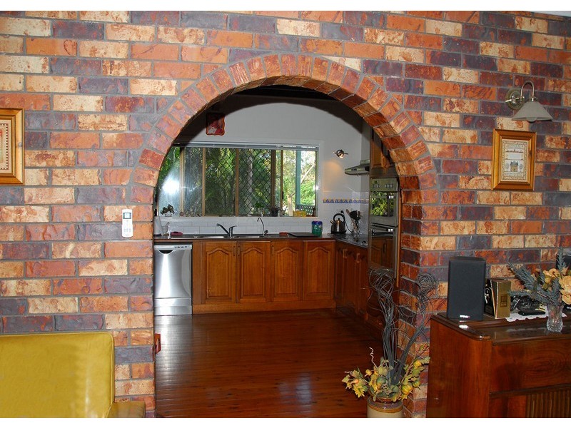 42 Orchid Ave, Urangan QLD 4655